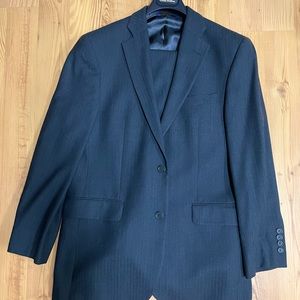 Gray Brooks Brothers suit. 38 regular jacket. 32x31 pants.